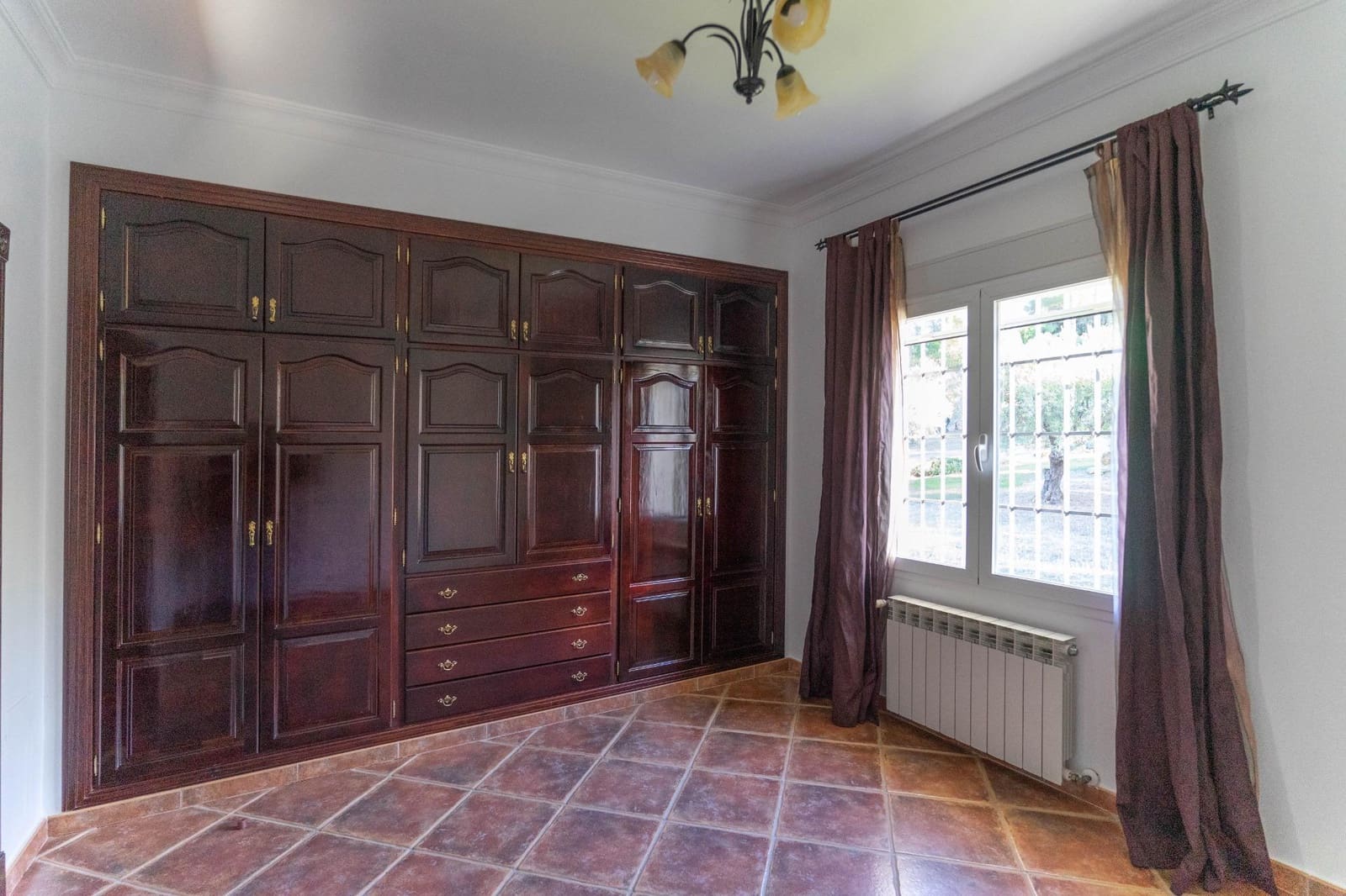 5 bedroom Villa for rent in Alhaurin el Grande with pool garage - € 2,800 (Ref: 6479626)