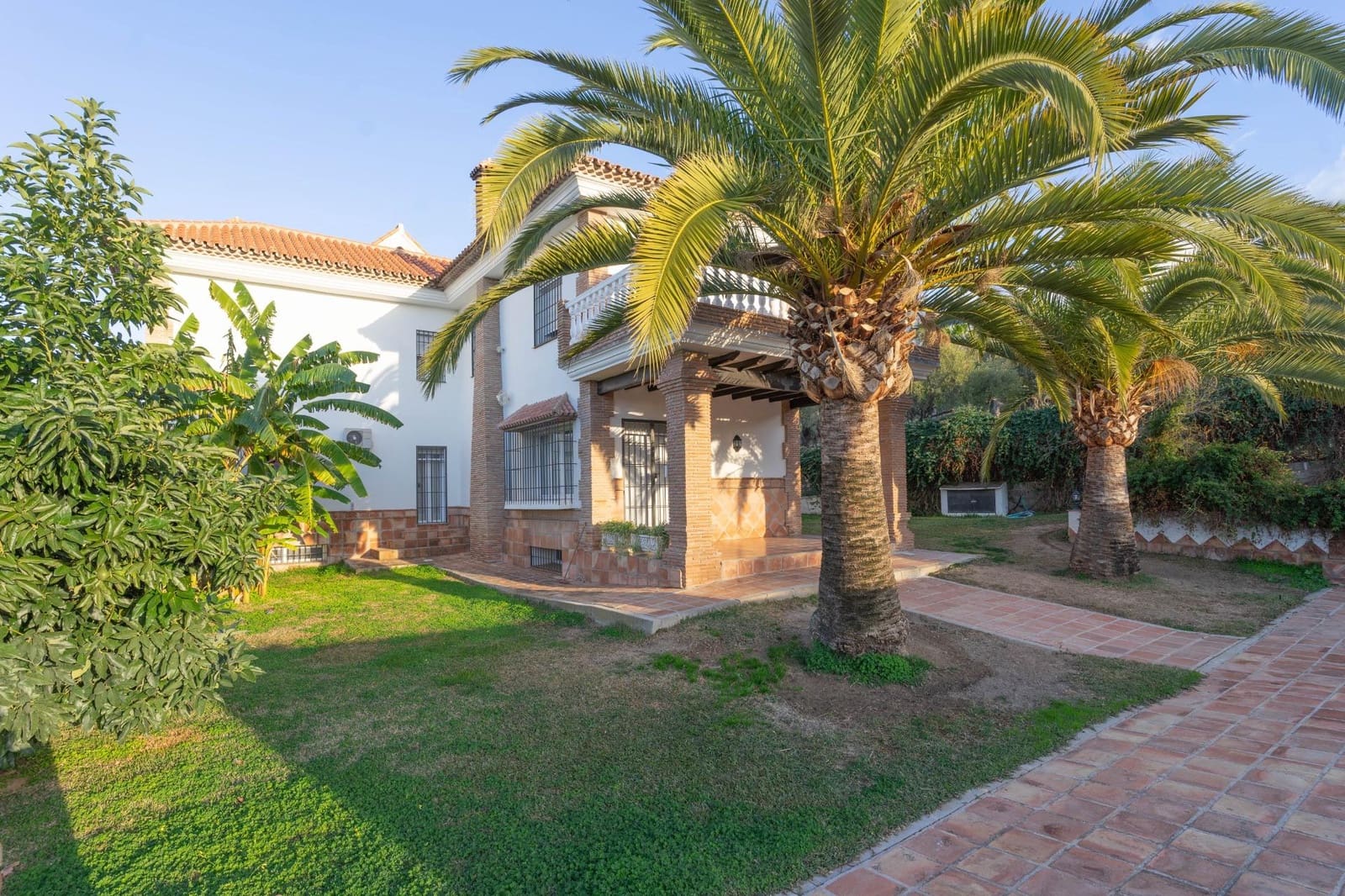 5 bedroom Villa for rent in Alhaurin el Grande with pool garage - € 2,800 (Ref: 6479626)