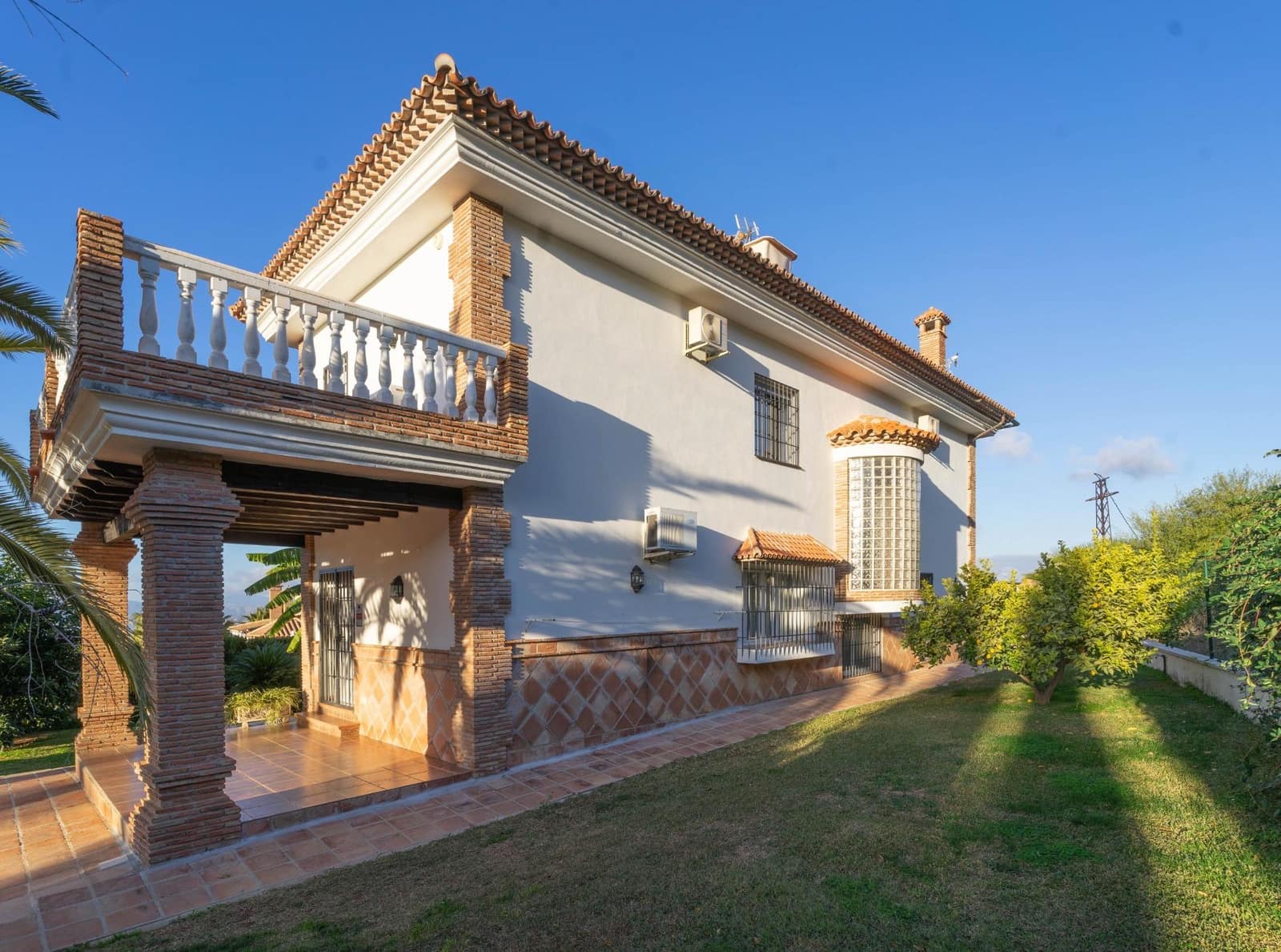 5 bedroom Villa for rent in Alhaurin el Grande with pool garage - € 2,800 (Ref: 6479626)