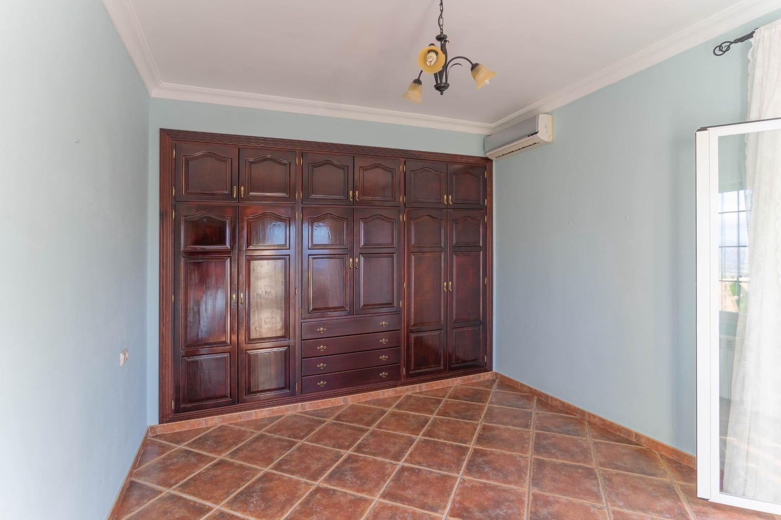5 bedroom Villa for rent in Alhaurin el Grande with pool garage - € 2,800 (Ref: 6479626)