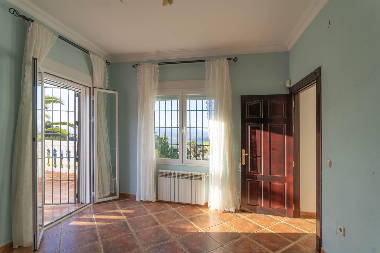 5 bedroom Villa for rent in Alhaurin el Grande with pool garage - € 2,800 (Ref: 6479626)