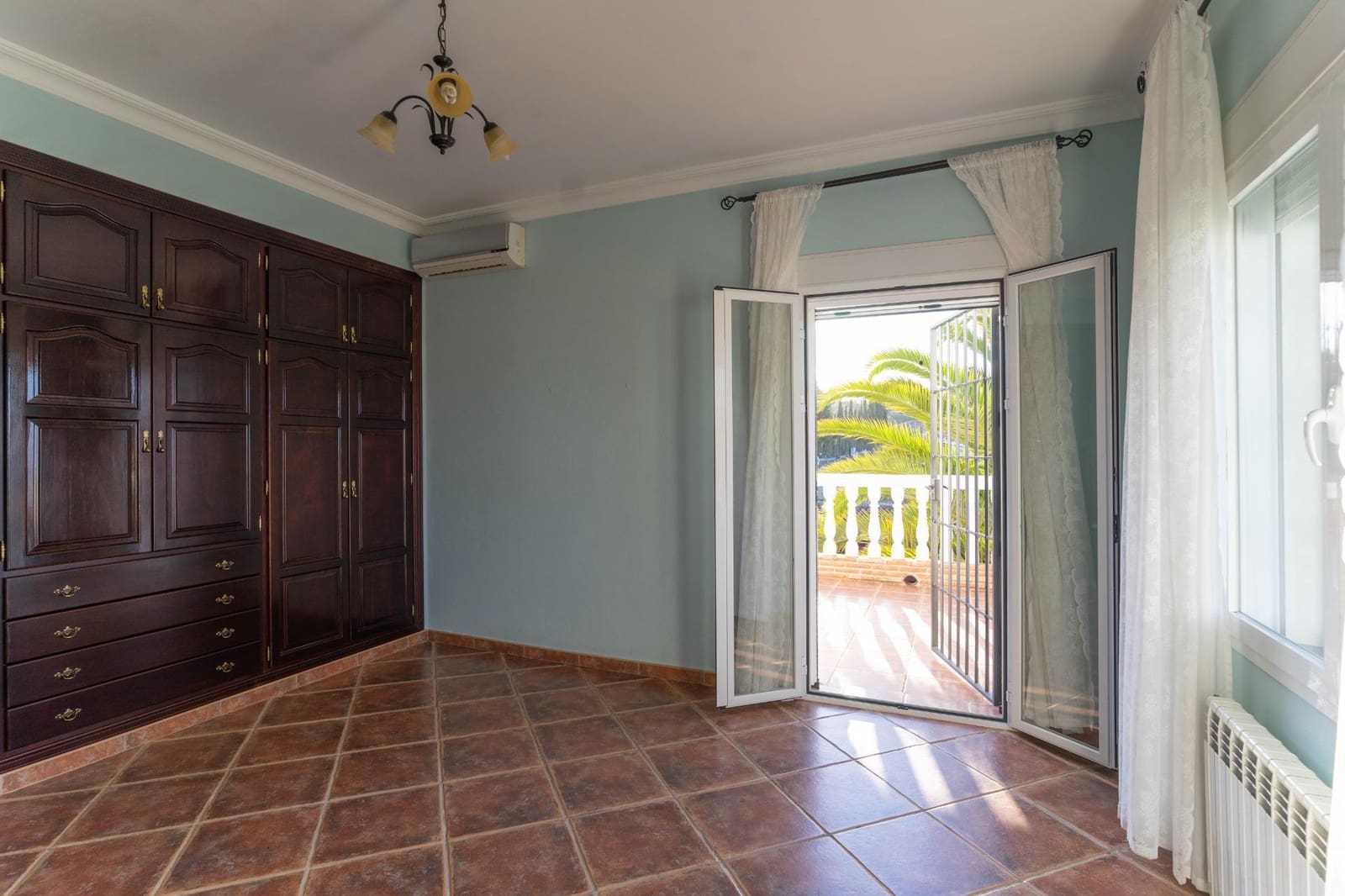 5 bedroom Villa for rent in Alhaurin el Grande with pool garage - € 2,800 (Ref: 6479626)