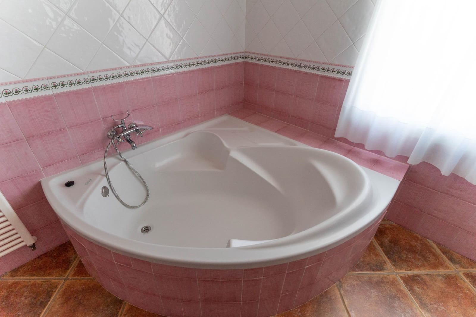 5 bedroom Villa for rent in Alhaurin el Grande with pool garage - € 2,800 (Ref: 6479626)