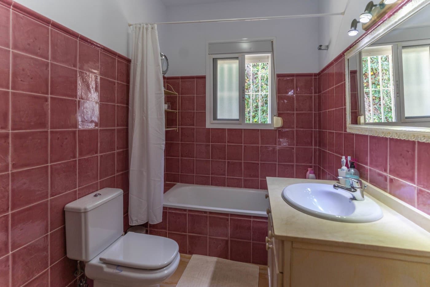 3 bedroom Villa for rent in Alhaurin el Grande with pool garage - € 1,900 (Ref: 6564385)