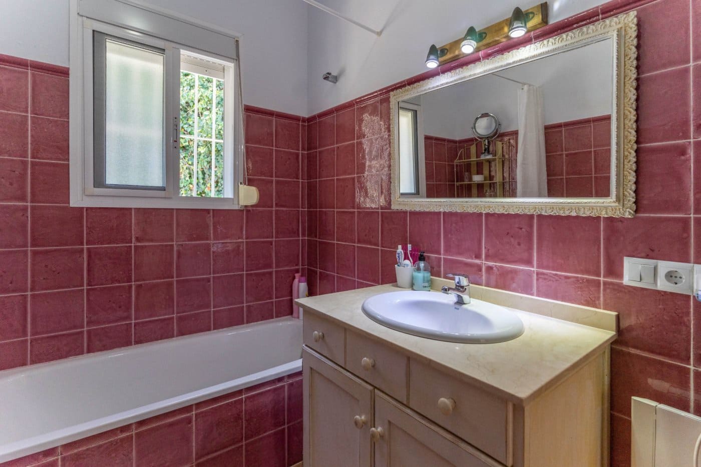 3 bedroom Villa for rent in Alhaurin el Grande with pool garage - € 1,900 (Ref: 6564385)