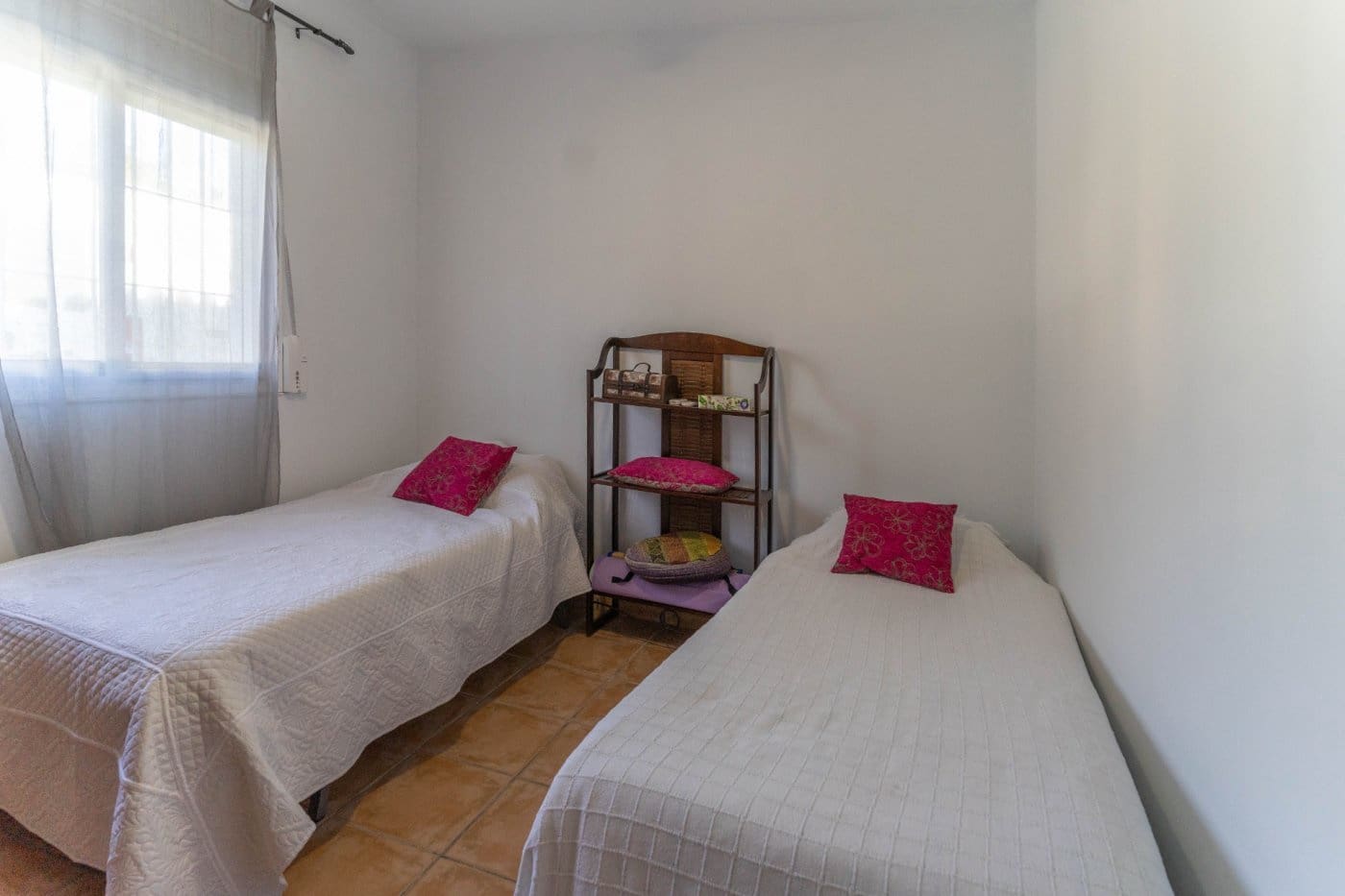 3 bedroom Villa for rent in Alhaurin el Grande with pool garage - € 1,900 (Ref: 6564385)