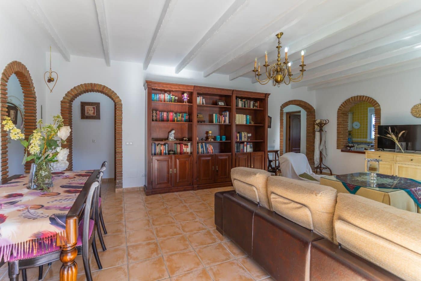 3 bedroom Villa for rent in Alhaurin el Grande with pool garage - € 1,900 (Ref: 6564385)