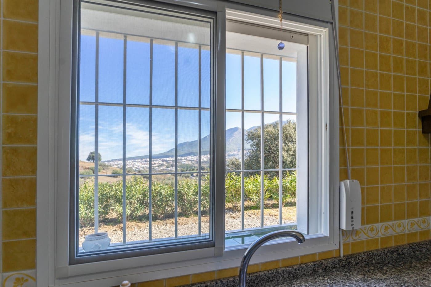 3 bedroom Villa for rent in Alhaurin el Grande with pool garage - € 1,900 (Ref: 6564385)