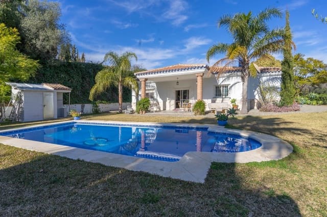 3 bedroom Villa for rent in Alhaurín el Grande with pool garage - € 1,900 (Ref: 6564385)