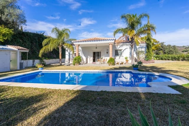 3 bedroom Villa for rent in Alhaurín el Grande with pool garage - € 1,900 (Ref: 6564385)