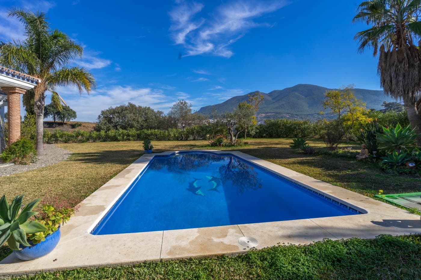 3 bedroom Villa for rent in Alhaurin el Grande with pool garage - € 1,900 (Ref: 6564385)