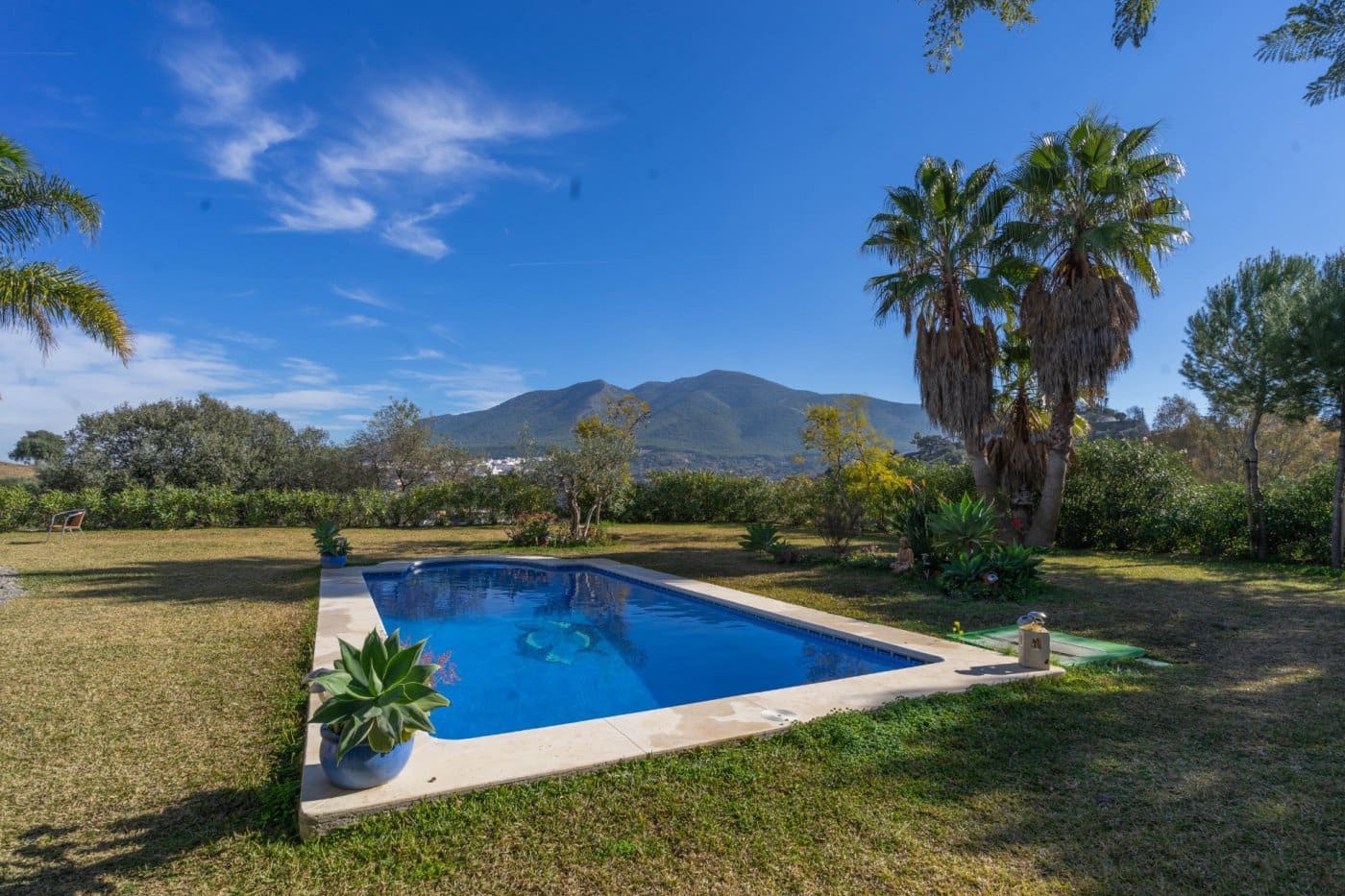 3 bedroom Villa for rent in Alhaurin el Grande with pool garage - € 1,900 (Ref: 6564385)