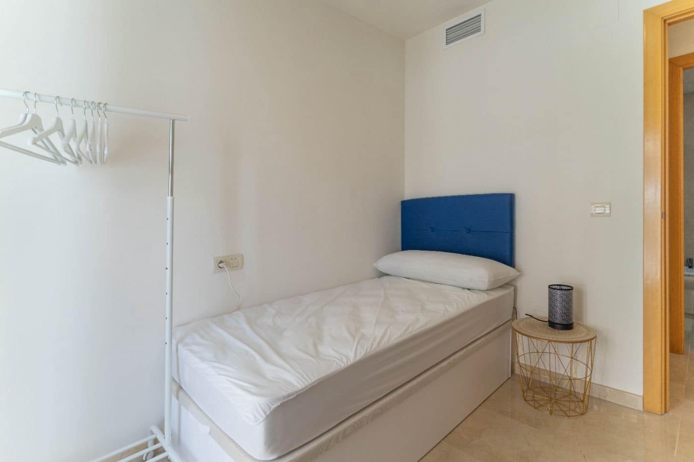 3 soveværelse Lejlighed til leje i Alhaurin el Grande med garage - € 950 (Ref: 6651820)