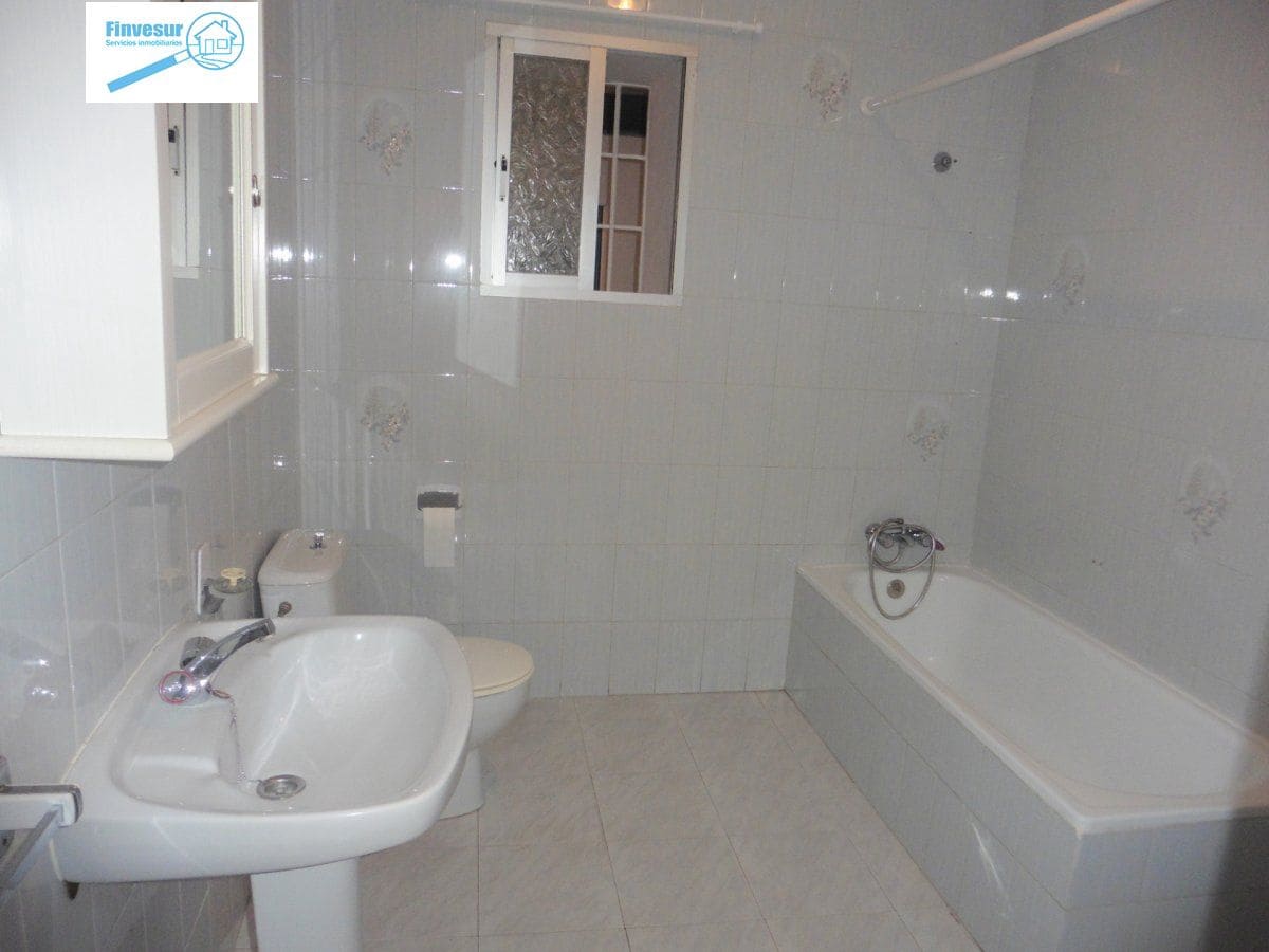 2 makuuhuone Omakotitalo vuokrattavana paikassa Alhaurin el Grande - 700 € (Ref: 6712897)