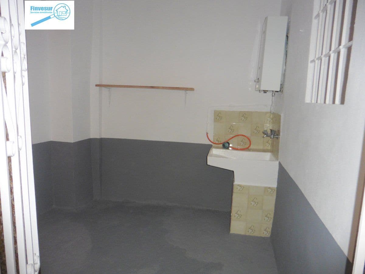 2 makuuhuone Omakotitalo vuokrattavana paikassa Alhaurin el Grande - 700 € (Ref: 6712897)