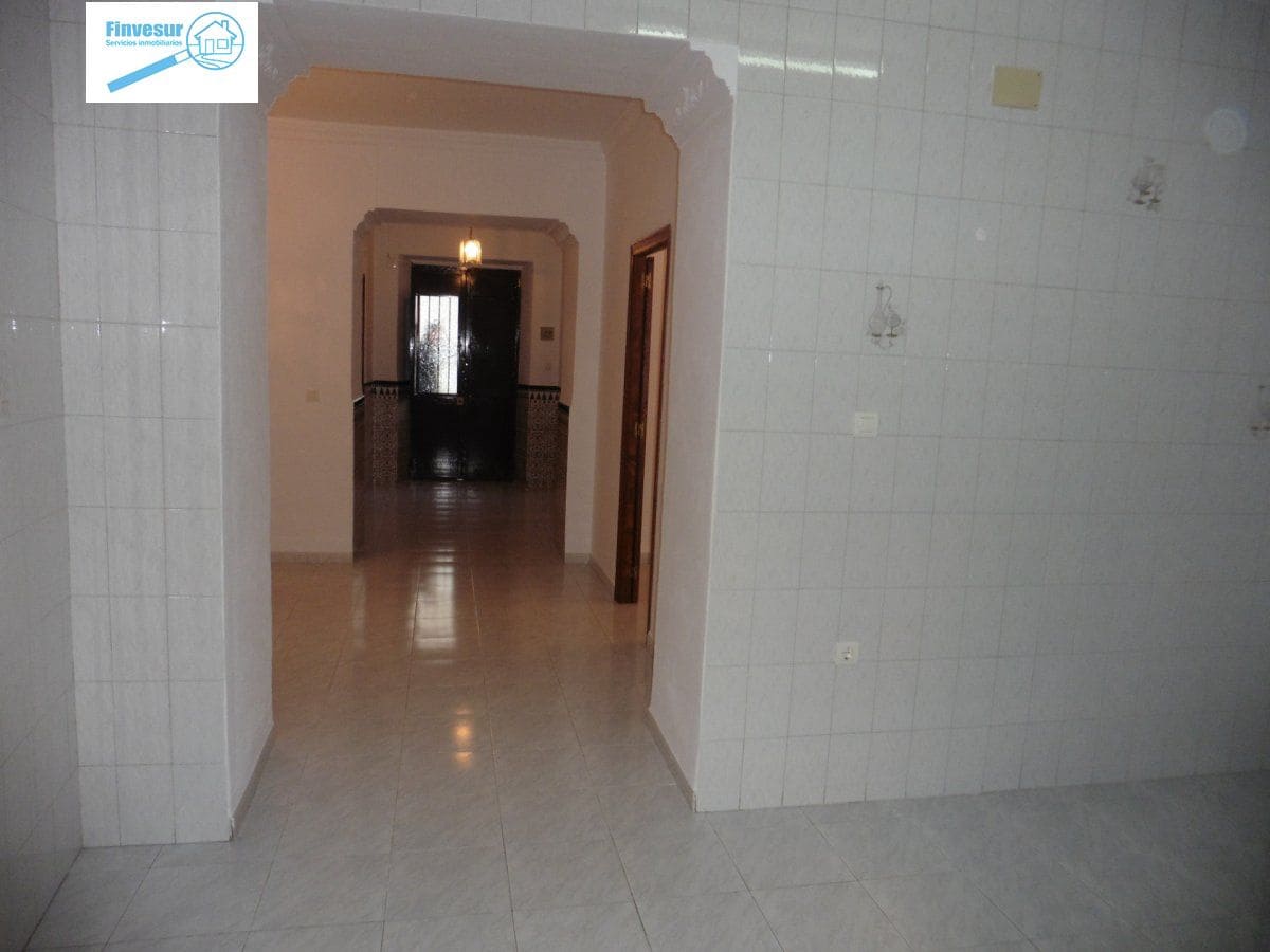 2 makuuhuone Omakotitalo vuokrattavana paikassa Alhaurin el Grande - 700 € (Ref: 6712897)