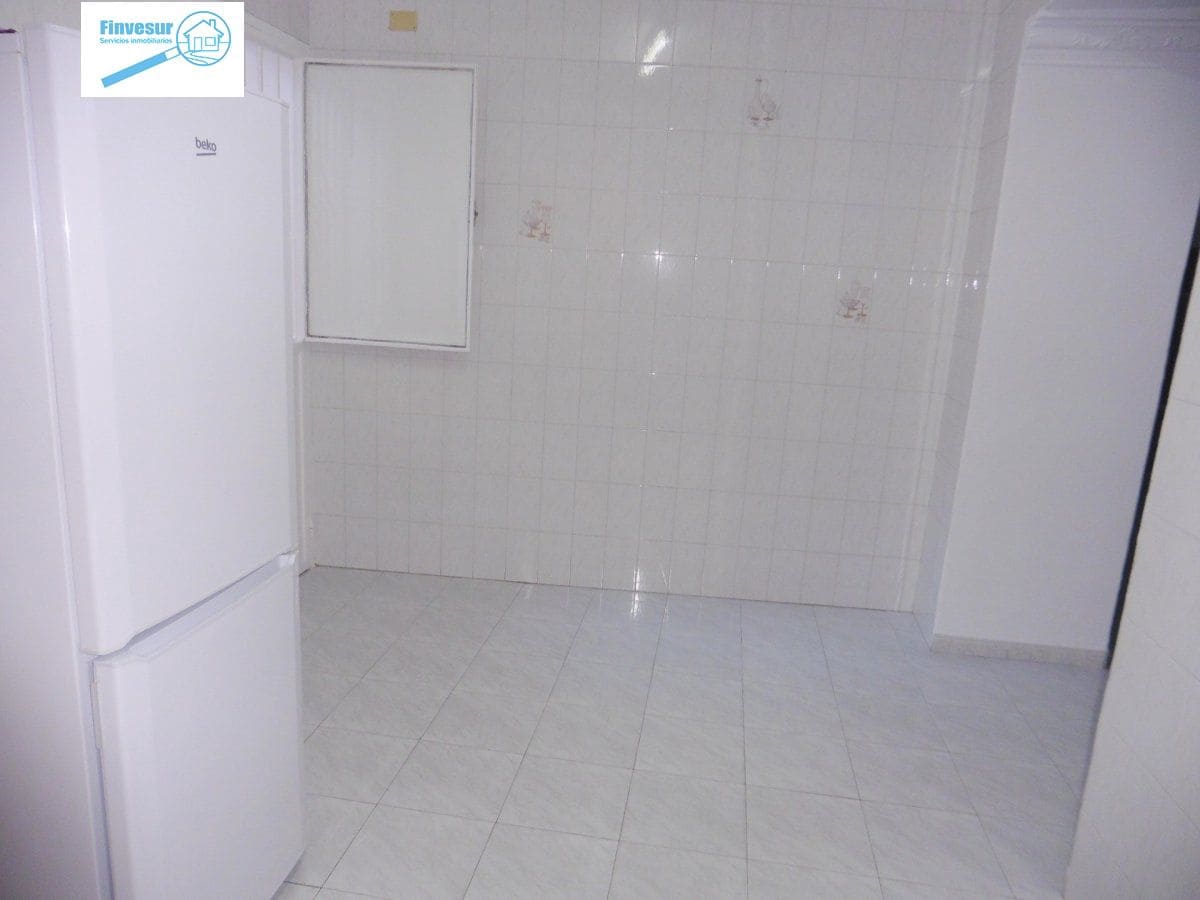 2 makuuhuone Omakotitalo vuokrattavana paikassa Alhaurin el Grande - 700 € (Ref: 6712897)