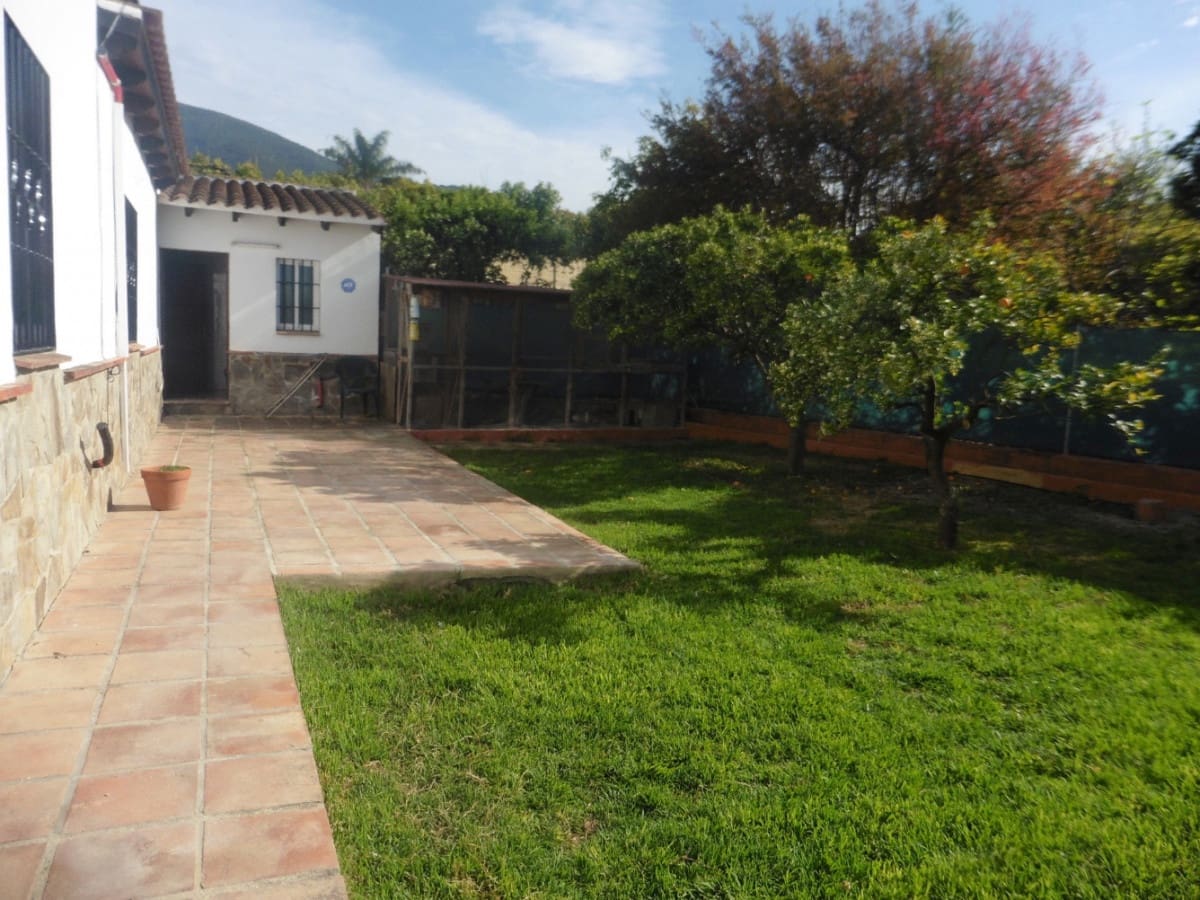 3 bedroom Villa for rent in Alhaurin el Grande with pool garage - € 1,700 (Ref: 6835072)