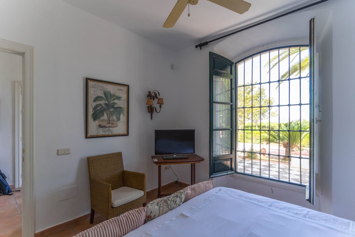3 bedroom Villa for rent in Alhaurin el Grande with pool - € 3,000 (Ref: 7128396)