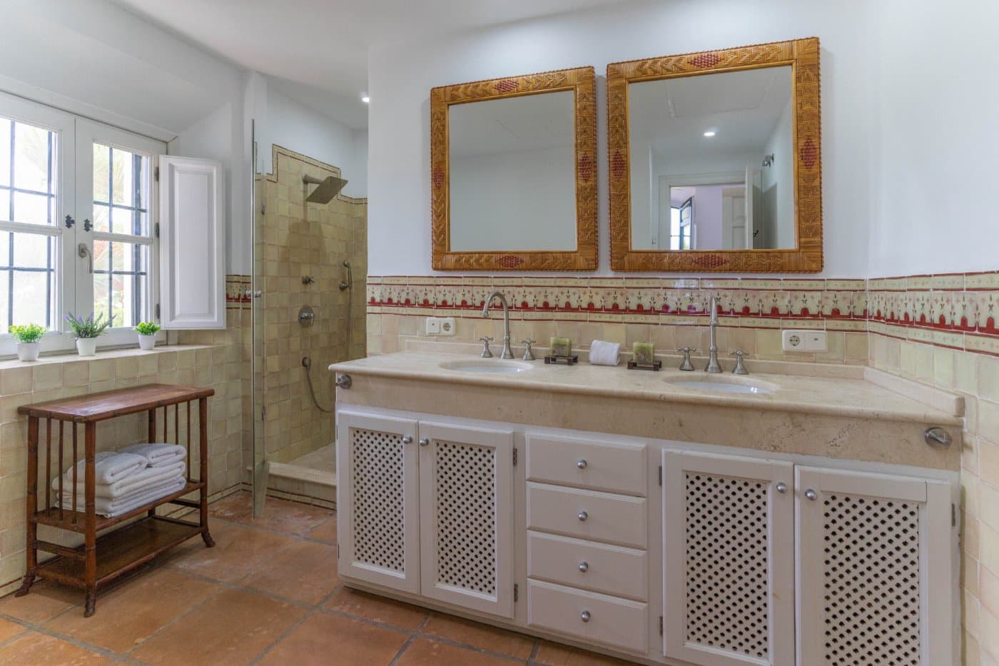 3 bedroom Villa for rent in Alhaurin el Grande with pool - € 3,000 (Ref: 7128396)