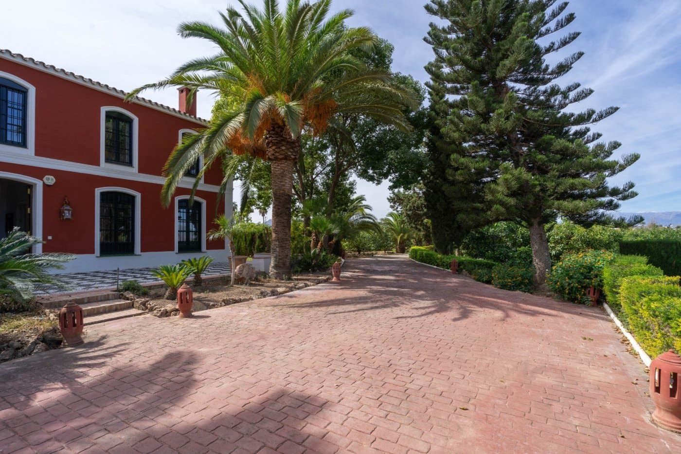 3 bedroom Villa for rent in Alhaurin el Grande with pool - € 3,000 (Ref: 7128396)