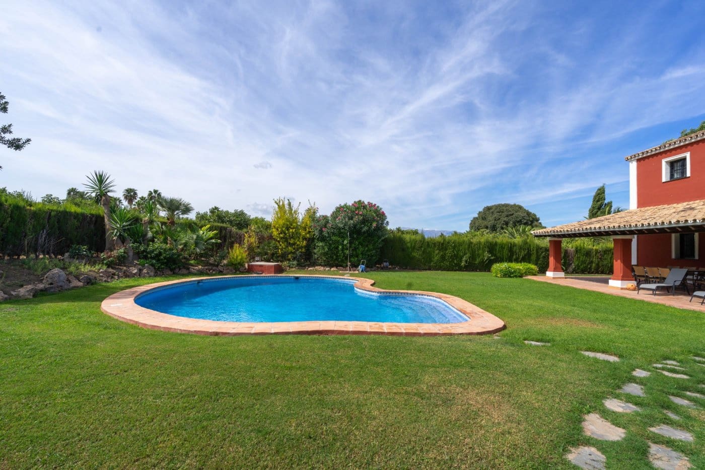 3 bedroom Villa for rent in Alhaurin el Grande with pool - € 3,000 (Ref: 7128396)