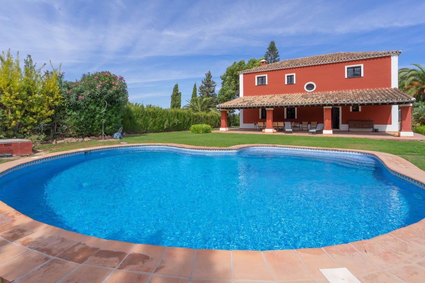 3 bedroom Villa for rent in Alhaurin el Grande with pool - € 3,000 (Ref: 7128396)