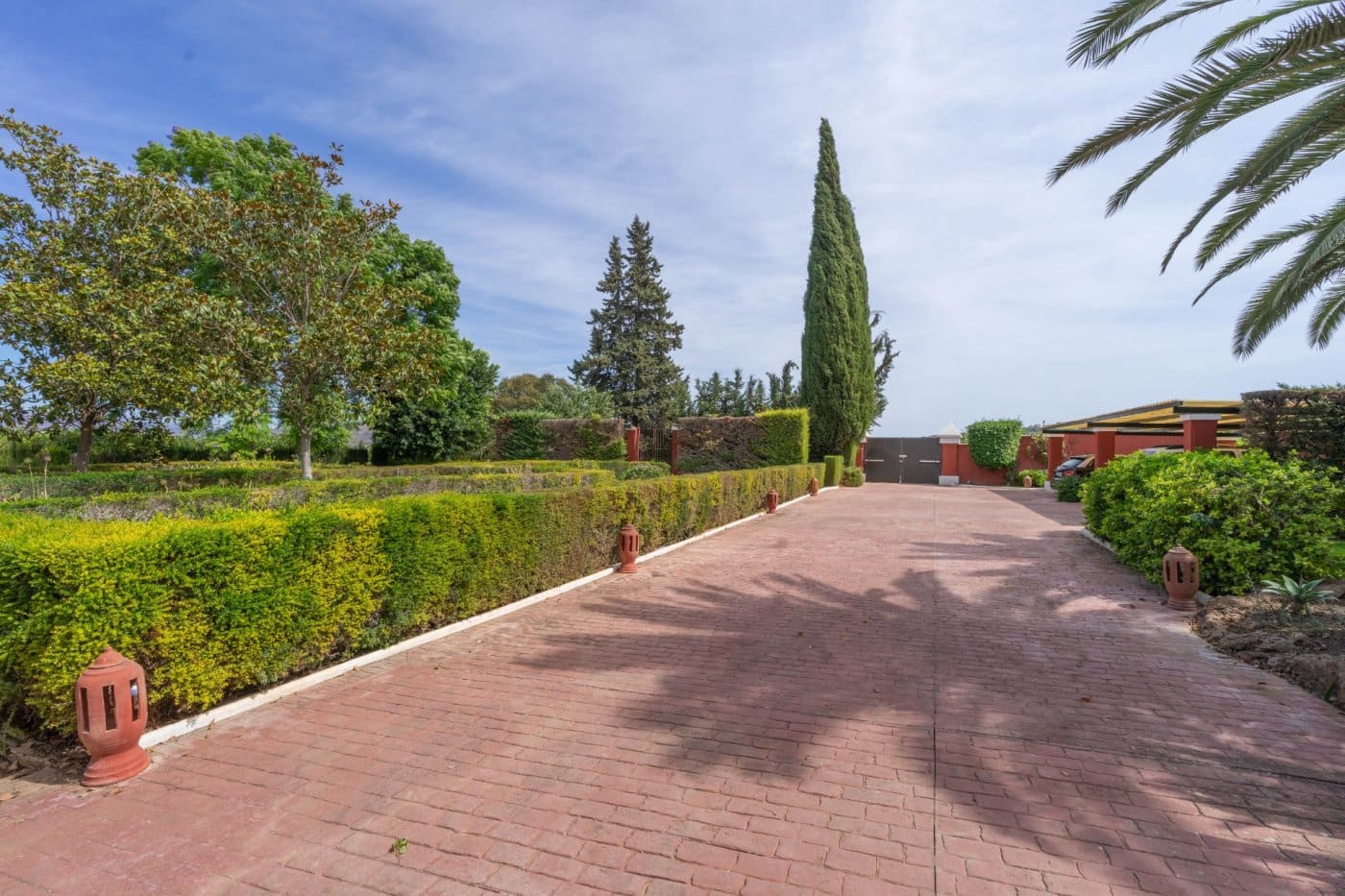 3 bedroom Villa for rent in Alhaurin el Grande with pool - € 3,000 (Ref: 7128396)