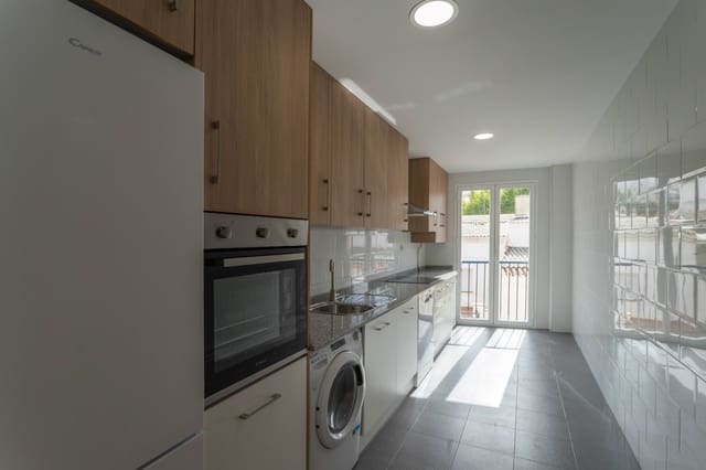 Piso de 3 habitaciones en Alhaurín el Grande en alquiler con garaje - 950 € (Ref: 7135837)