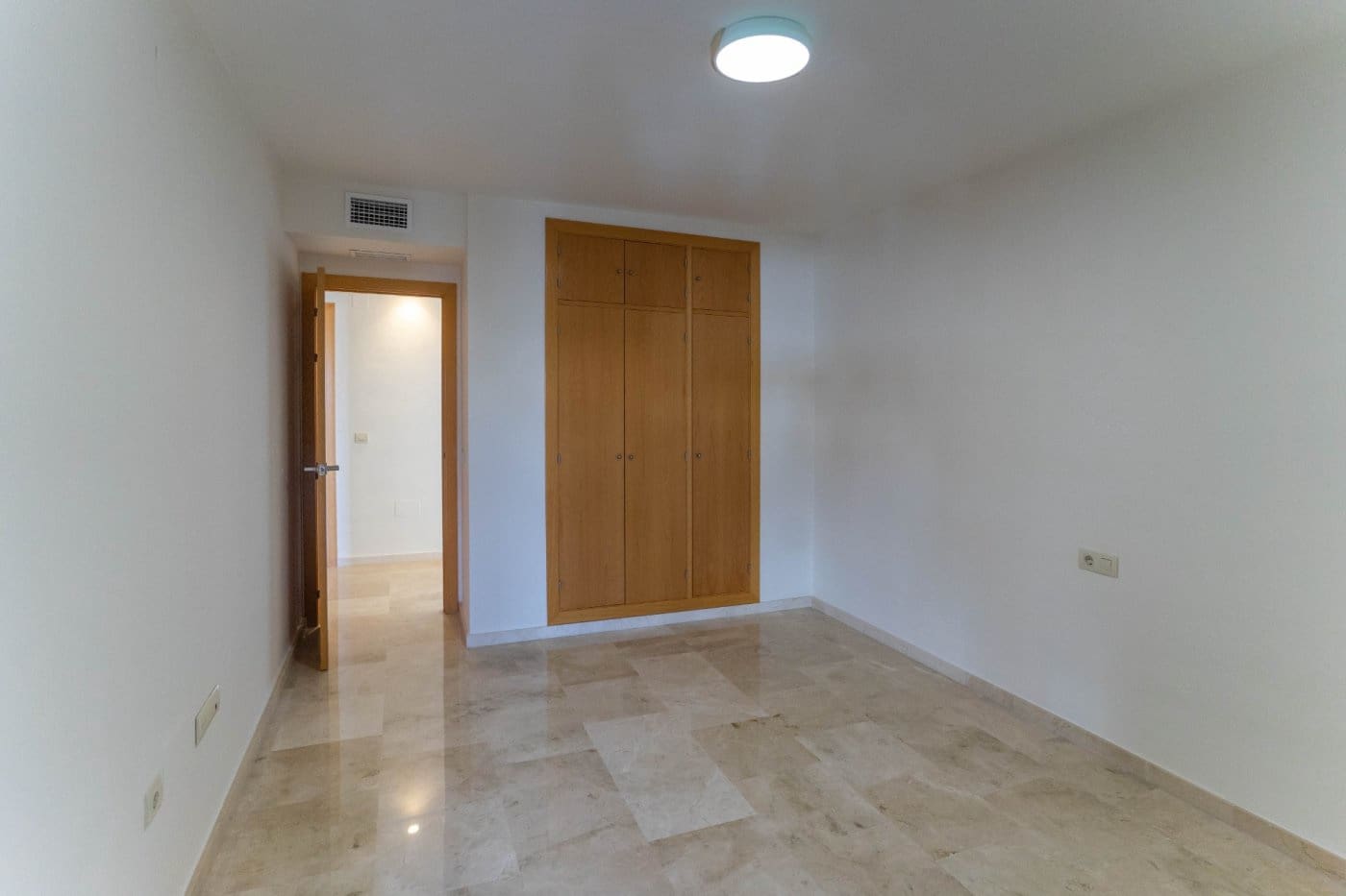 3 makuuhuone Asunto vuokrattavana paikassa Alhaurin el Grande mukana 
autotalli - 950 € (Ref: 7135837)