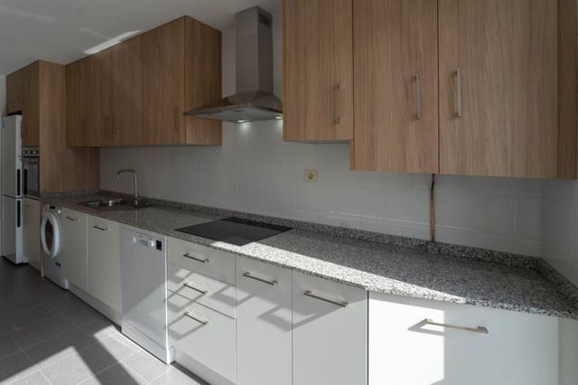 Piso de 3 habitaciones en Alhaurín el Grande en alquiler con garaje - 950 € (Ref: 7135837)