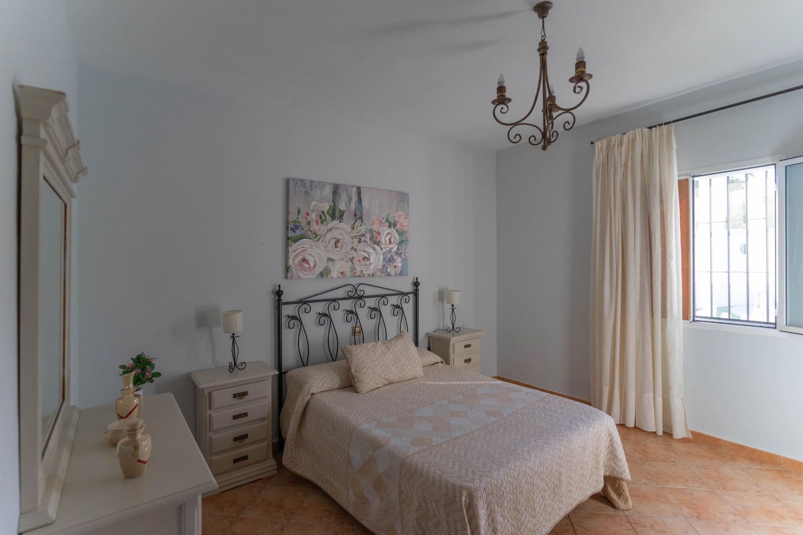 2 makuuhuone Huvila vuokrattavana paikassa Alhaurin el Grande mukana uima-altaan 
autotalli - 1 600 € (Ref: 7203641)