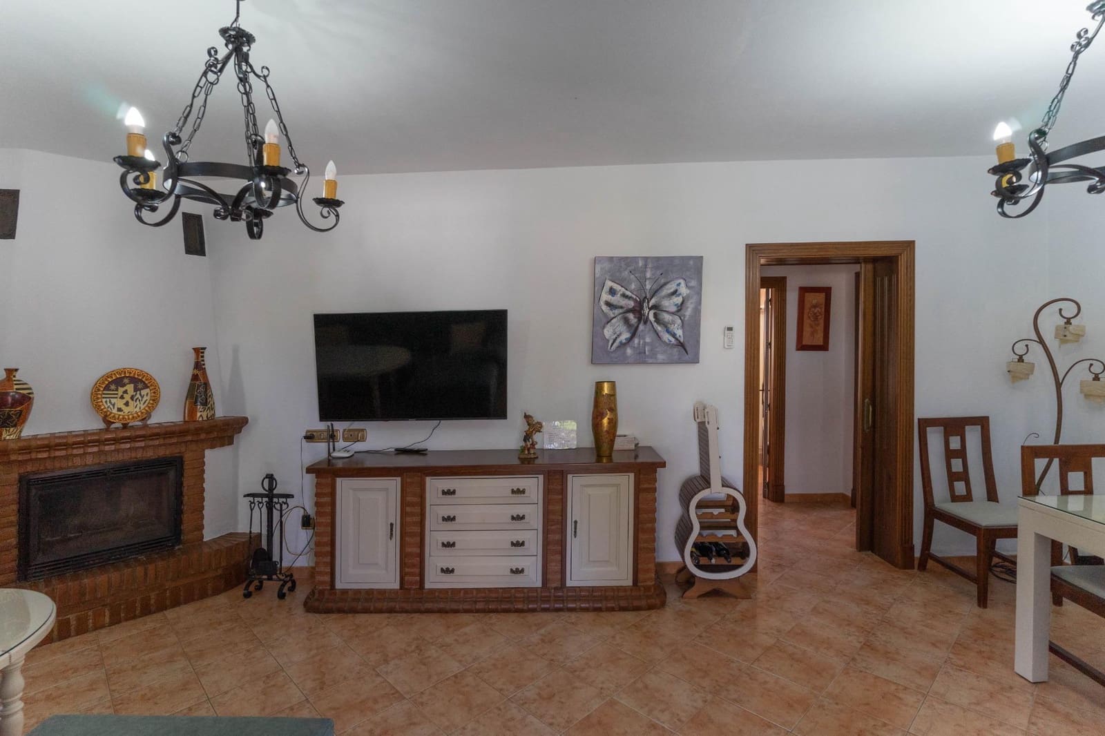 2 makuuhuone Huvila vuokrattavana paikassa Alhaurin el Grande mukana uima-altaan 
autotalli - 1 600 € (Ref: 7203641)