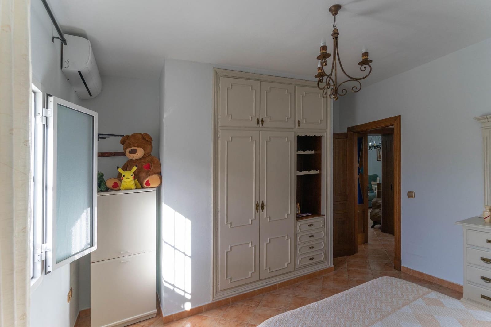 2 makuuhuone Huvila vuokrattavana paikassa Alhaurin el Grande mukana uima-altaan 
autotalli - 1 600 € (Ref: 7203641)