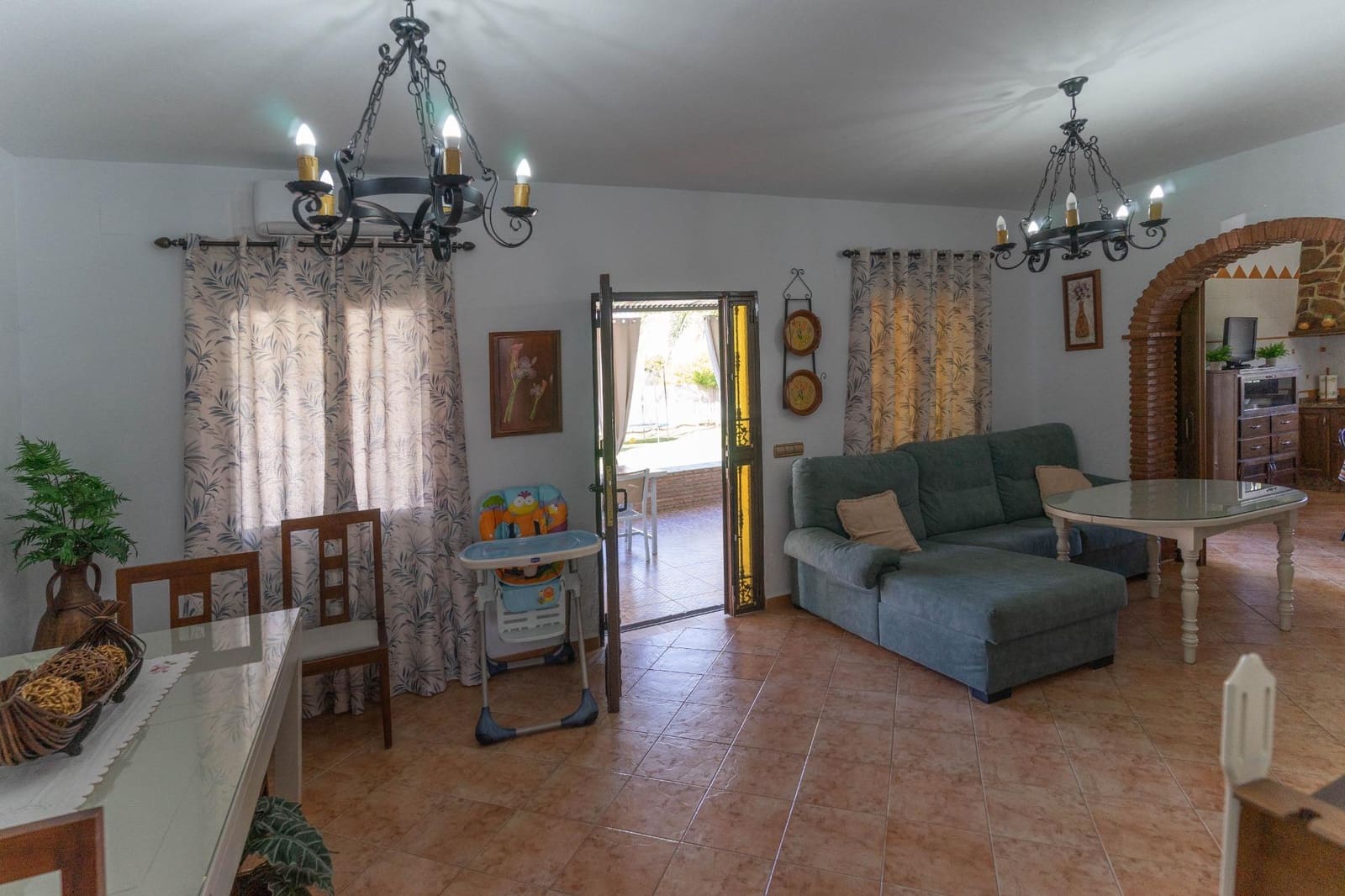 2 makuuhuone Huvila vuokrattavana paikassa Alhaurin el Grande mukana uima-altaan 
autotalli - 1 600 € (Ref: 7203641)