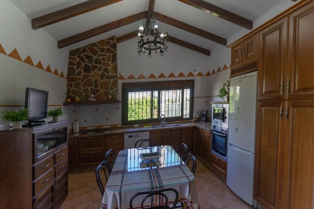 2 slaapkamer Villa te huur in Alhaurín el Grande met zwembad garage - € 1.600 (Ref: 7203641)