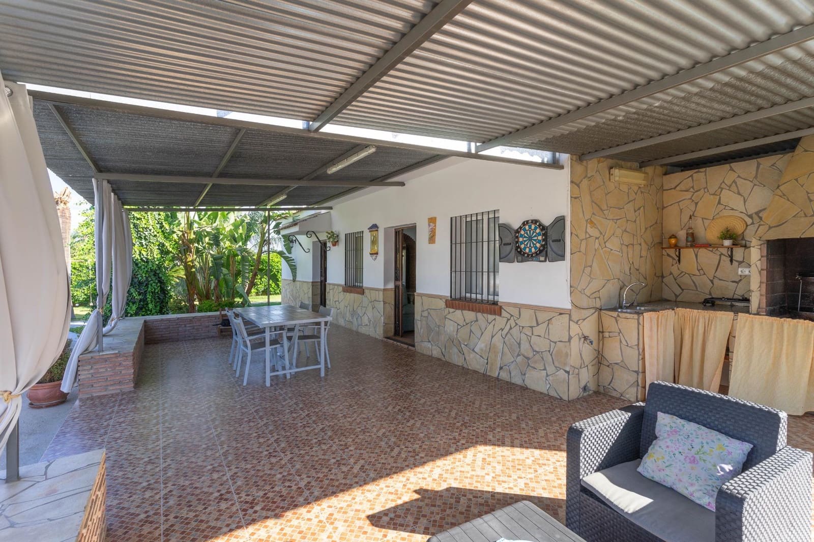 2 makuuhuone Huvila vuokrattavana paikassa Alhaurin el Grande mukana uima-altaan 
autotalli - 1 600 € (Ref: 7203641)