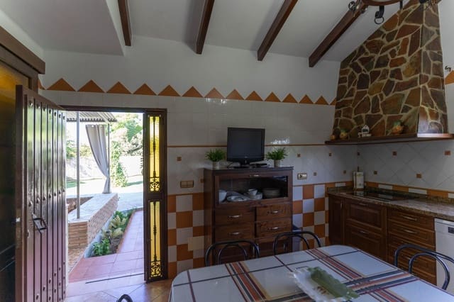 2 slaapkamer Villa te huur in Alhaurín el Grande met zwembad garage - € 1.600 (Ref: 7203641)