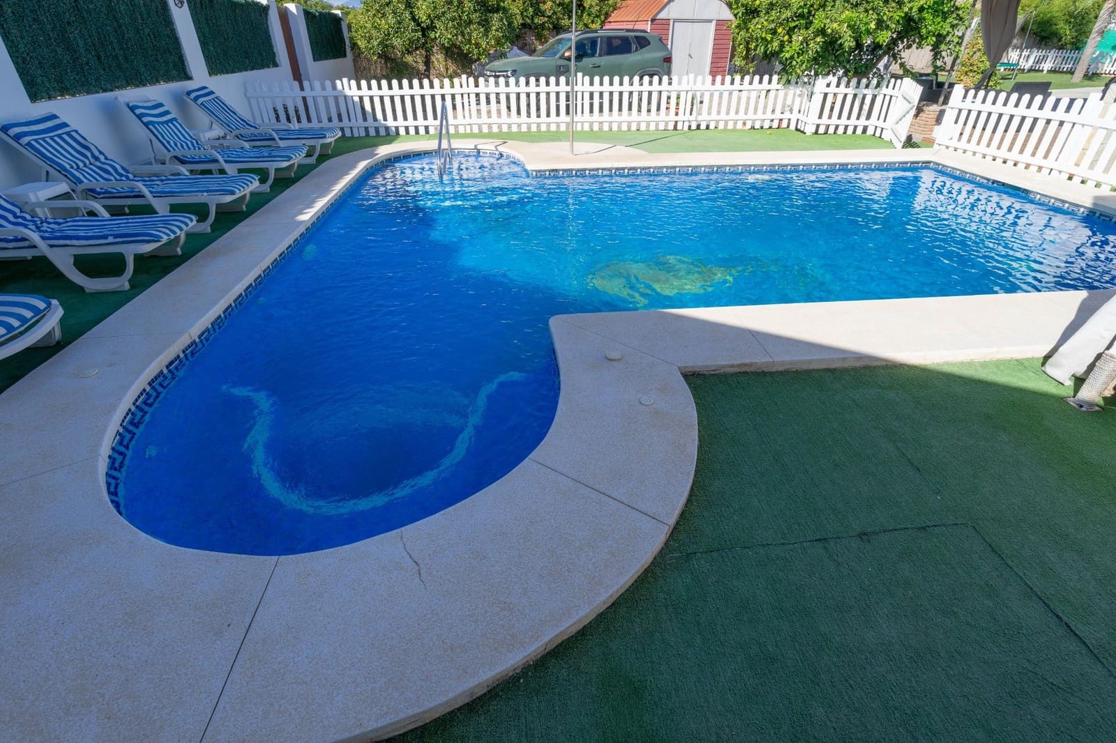 2 makuuhuone Huvila vuokrattavana paikassa Alhaurin el Grande mukana uima-altaan 
autotalli - 1 600 € (Ref: 7203641)