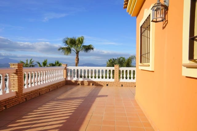 4 sypialnia Willa do wynajęcia w Alhaurín el Grande z basenem garażem - 2 700 € (Ref: 7295090)