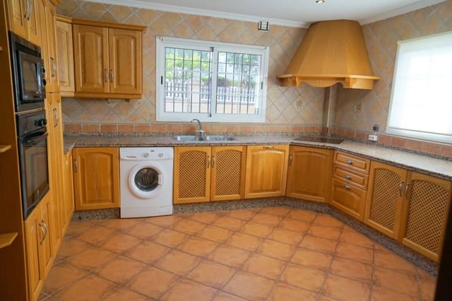 4 sypialnia Willa do wynajęcia w Alhaurín el Grande z basenem garażem - 2 700 € (Ref: 7295090)