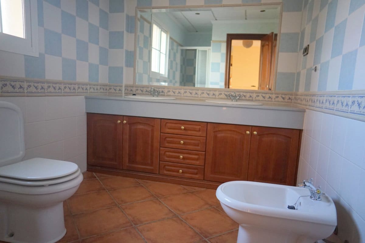 4 soveværelse Villa til leje i Alhaurin el Grande med swimmingpool garage - € 2.700 (Ref: 7295090)