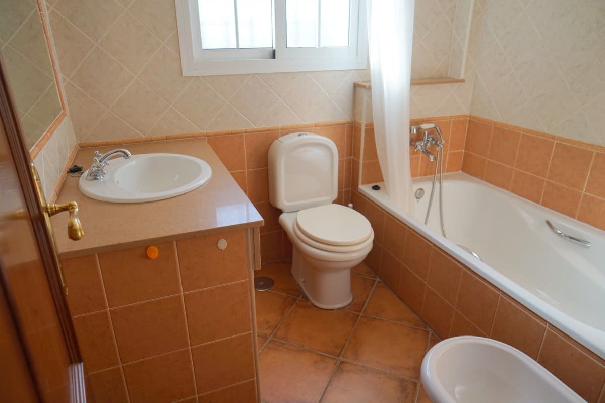 4 soveværelse Villa til leje i Alhaurin el Grande med swimmingpool garage - € 2.700 (Ref: 7295090)