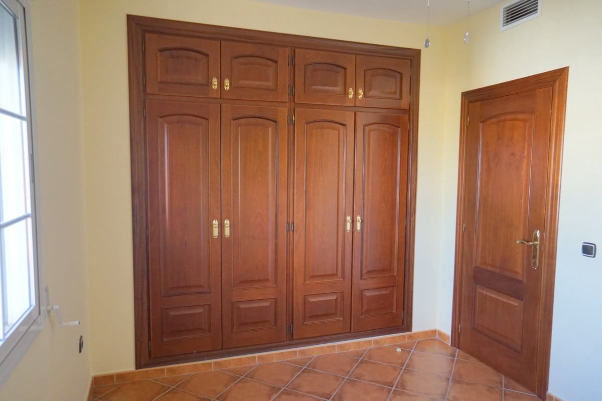 4 soveværelse Villa til leje i Alhaurin el Grande med swimmingpool garage - € 2.700 (Ref: 7295090)