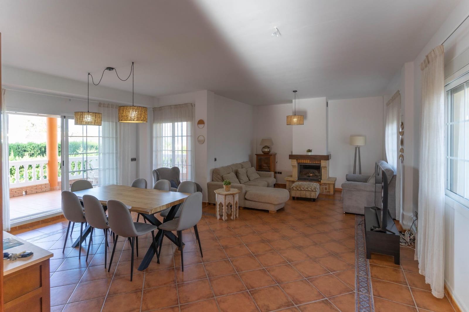 4 soveværelse Villa til leje i Alhaurin el Grande med swimmingpool garage - € 2.700 (Ref: 7295090)