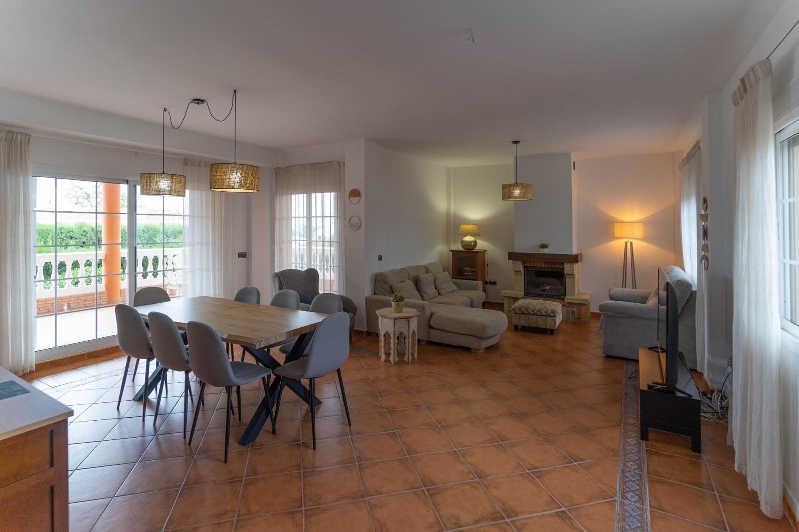 4 makuuhuone Huvila vuokrattavana paikassa Alhaurin el Grande mukana uima-altaan 
autotalli - 2 700 € (Ref: 7295090)