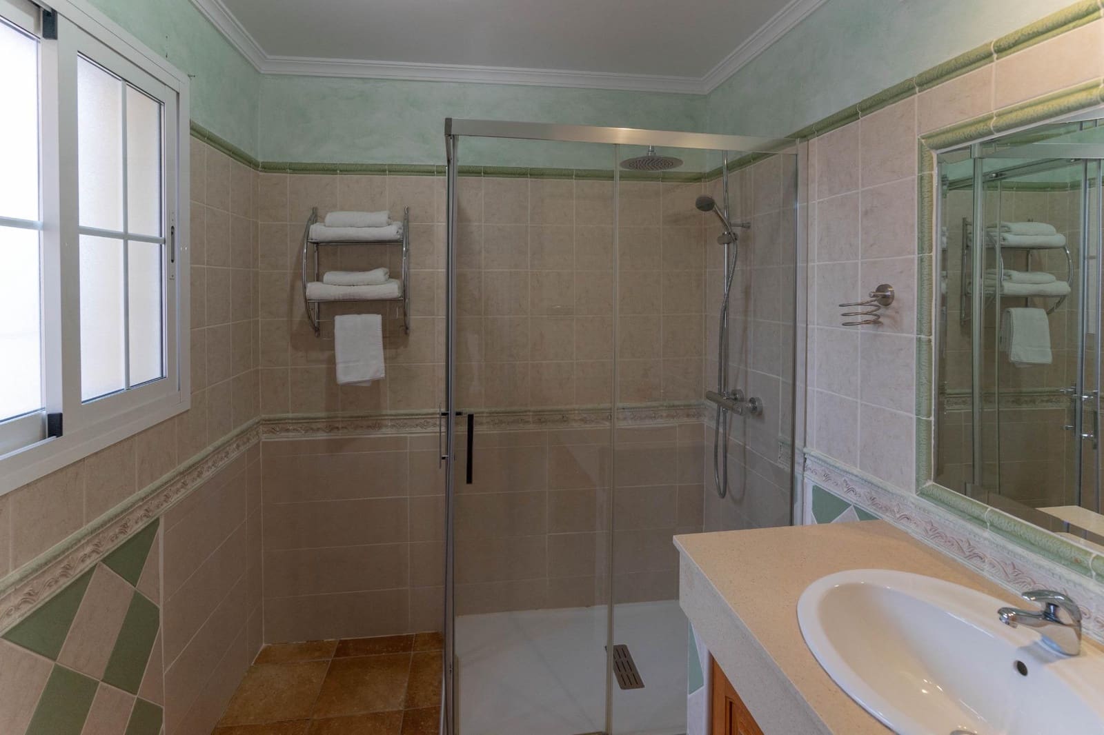 4 makuuhuone Huvila vuokrattavana paikassa Alhaurin el Grande mukana uima-altaan 
autotalli - 2 700 € (Ref: 7295090)