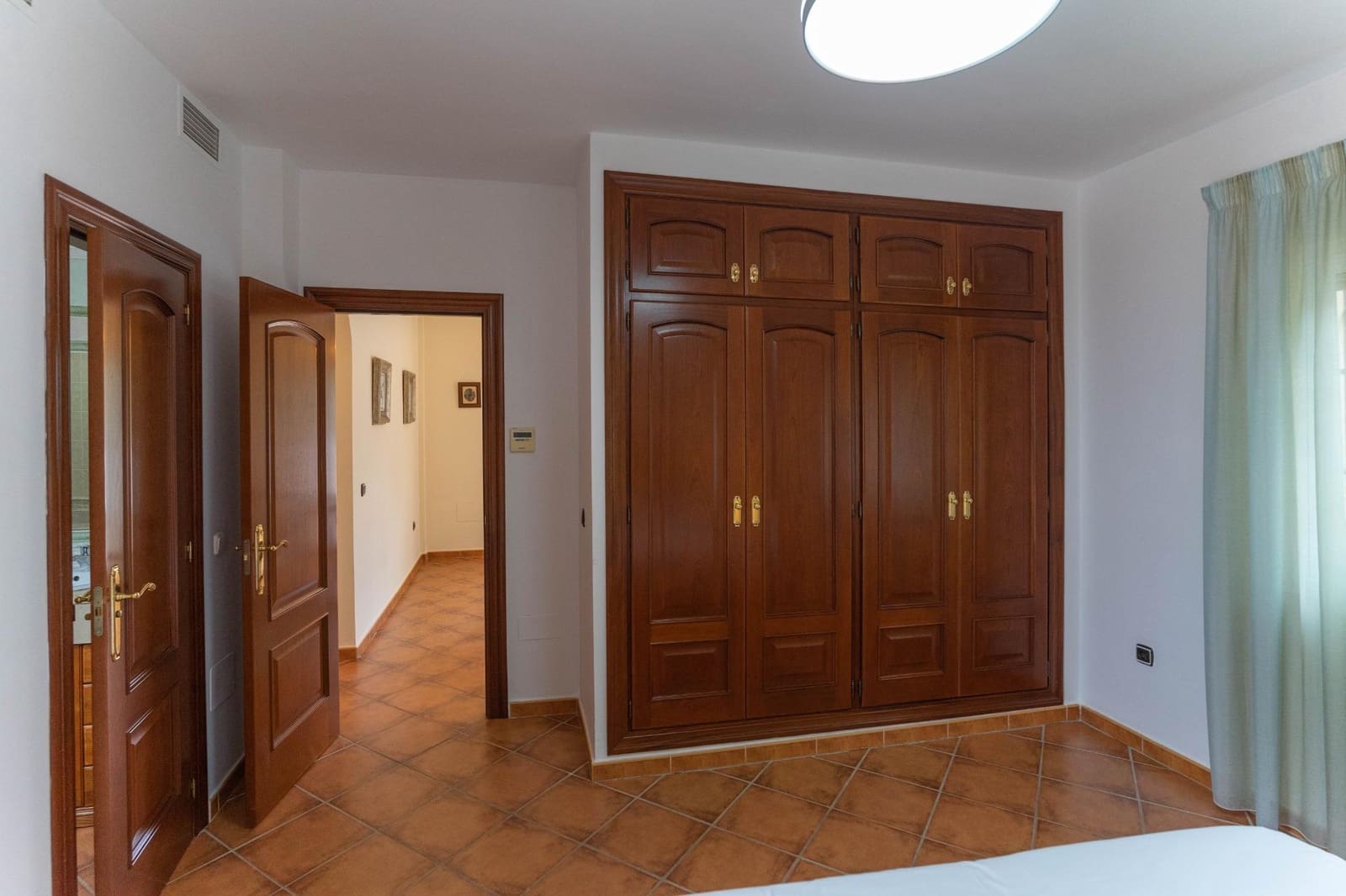 4 makuuhuone Huvila vuokrattavana paikassa Alhaurin el Grande mukana uima-altaan 
autotalli - 2 700 € (Ref: 7295090)