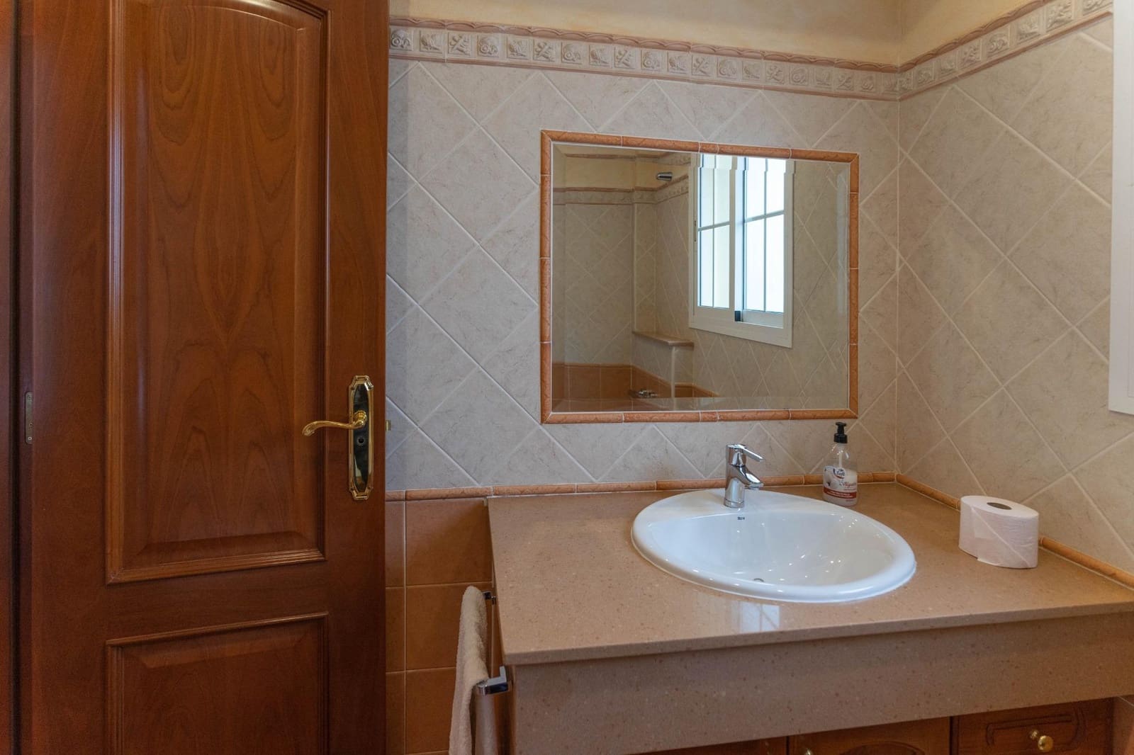 4 makuuhuone Huvila vuokrattavana paikassa Alhaurin el Grande mukana uima-altaan 
autotalli - 2 700 € (Ref: 7295090)