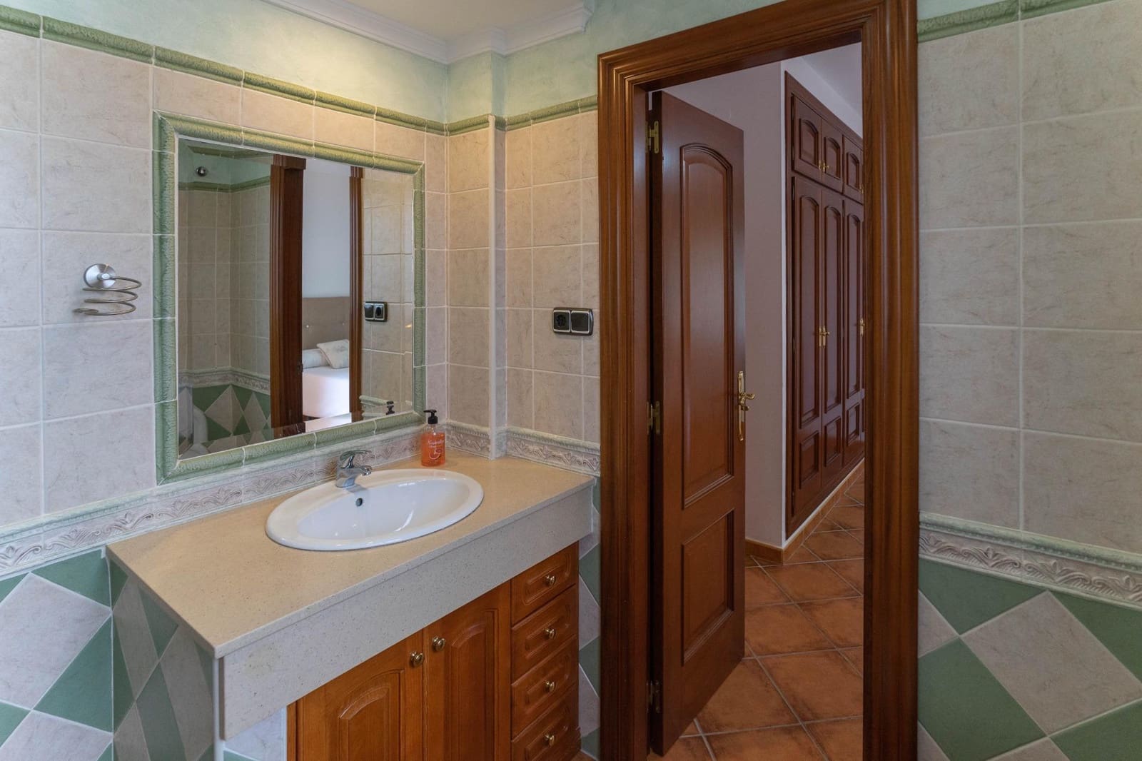 4 makuuhuone Huvila vuokrattavana paikassa Alhaurin el Grande mukana uima-altaan 
autotalli - 2 700 € (Ref: 7295090)